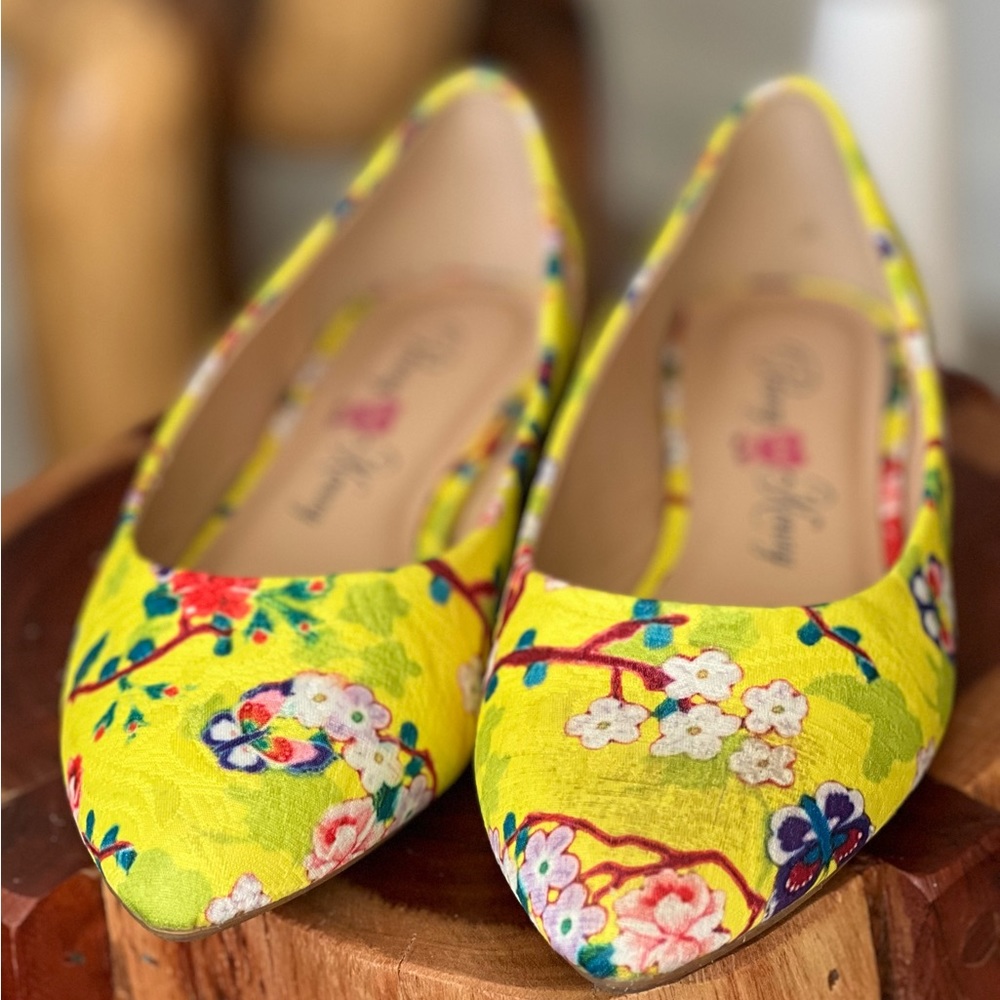 Women’s shoes.
